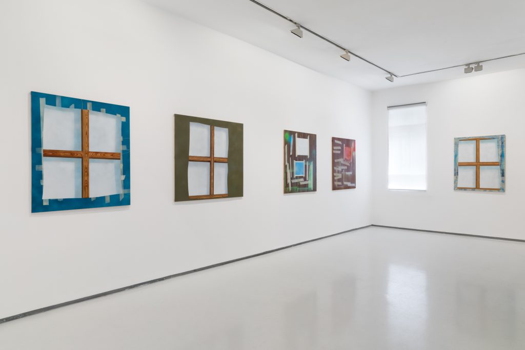 exhibition photography by Lena Gomon