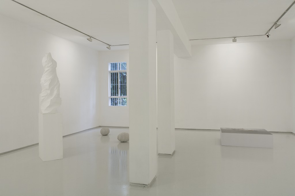 The Rope, Installation view, Noga Gallery of Contemporary Art, 2009